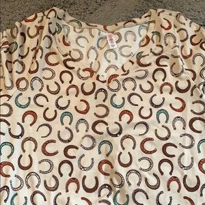 NWOT xl LuLaRoe christy tee horseshoes